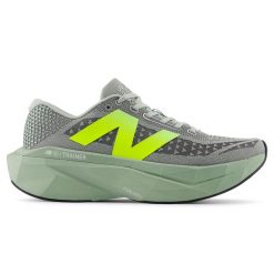 Buty męskie New Balance FuelCell SuperComp Trainer v3 MRCX25R – szare. Szare buty sportowe męskie New Balance, z gumy, bez zapięcia, do biegania. Za 1,099.99 zł.