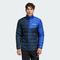Kurtka Terrex Multi Light Down. Fioletowe kurtki sportowe męskie Adidas, uniwersalny, bez wzorów, z materiału, trekkingowe. Za 649.00 zł.