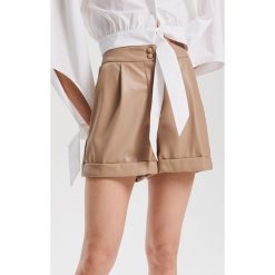 Szorty z imitacji skóry - Szary. Szorty damskie Reserved. Za 139.99 zł.