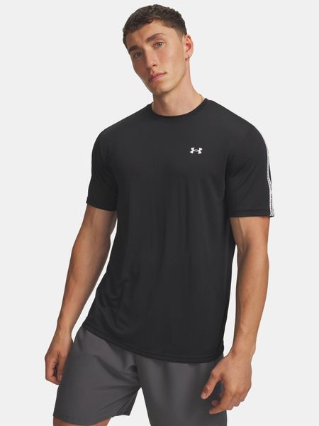 Koszulka męska Under Armour Tech Taping SS. Czarne koszulki sportowe męskie Under Armour, l, z aplikacjami, z materiału, bez kołnierzyka, bez ramiączek, na fitness i siłownię. Za 184.60 zł.