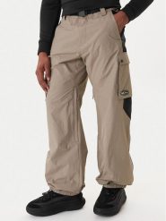 Quiksilver Spodnie narciarskie Snow Down Cargo EQYTP03231 Beżowy Relaxed Fit. Brązowe spodnie snowboardowe męskie Quiksilver, l, bez wzorów, z syntetyku, narciarskie. Za 1,019.00 zł.