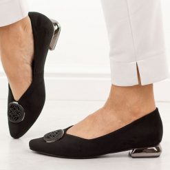 Czarne baleriny damskie na obcasie Potocki 12808. Czarne baleriny damskie POTOCKI, na jesień, z aplikacjami, z jeansu, eleganckie, bez obcasa, na obcasie. Za 189.00 zł.
