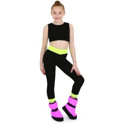 Buty rozgrzewkowe do gimnastyki artystycznej INDIGO. Czerwone obuwie sportowe damskie INDIGO SPORTS, bez wzorów, z polaru, na fitness i siłownię. Za 130.00 zł.