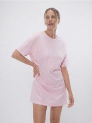 Koszula nocna w serca - pastelowy róż. Czerwone koszule nocne damskie Reserved, l, bez wzorów, z bawełny. Za 59.99 zł.