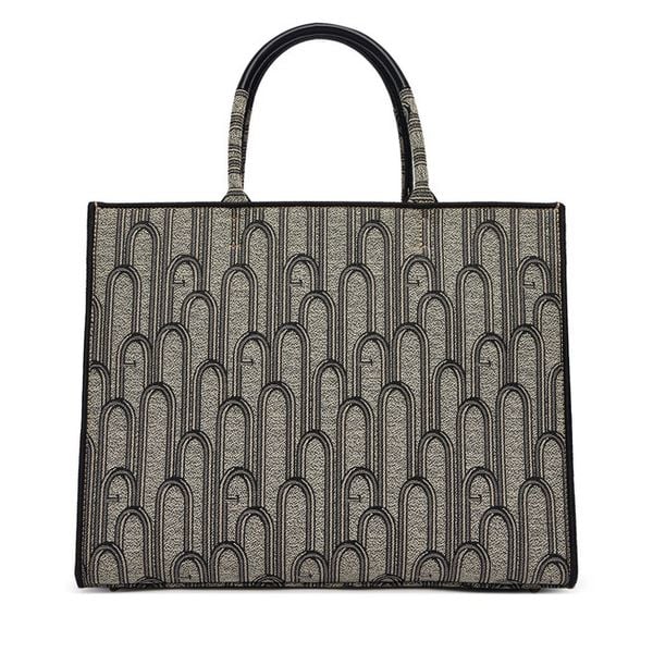 Torebka Furla. Czarne torebki do ręki damskie Furla, bez wzorów, klasyczne, bez dodatków. Za 1,559.00 zł.