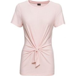 Shirt z przewiązaniem bonprix pastelowy jasnoróżowy. Bluzki damskie marki bonprix. Za 27.99 zł.