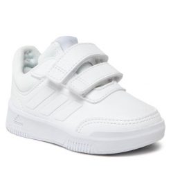 Sneakersy adidas. Białe półbuty chłopięce Adidas, bez wzorów, sportowe, bez zapięcia. Za 99.99 zł.