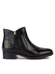 Geox Botki D Felicity D36G1C 04340 C9999 Czarny. Czarne botki damskie Geox, ze skóry, bez obcasa, na płaskiej podeszwie, bez zapięcia. Za 559.99 zł.