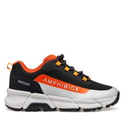 Sneakersy Geox. Czarne trampki i tenisówki chłopięce Geox, bez wzorów, bez zapięcia. Za 359.99 zł.