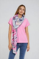 Wzorzysty szal fuksjowy. Szaliki i chusty damskie MOODO, bez wzorów, z poliesteru. Za 49.99 zł.