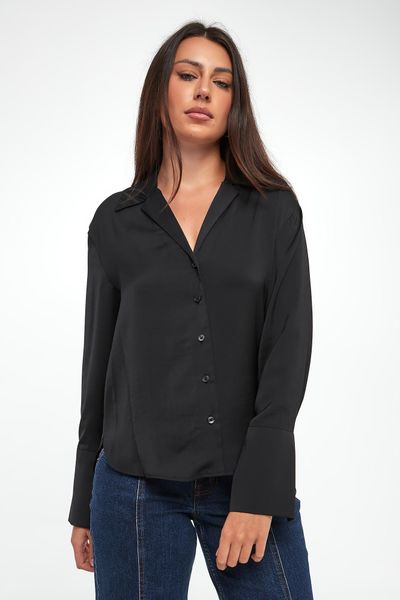 Koszula damska satynowa DKNY. Koszule damskie DKNY, s, bez wzorów, z satyny, bez kołnierzyka, bez ramiączek. Za 439.00 zł.