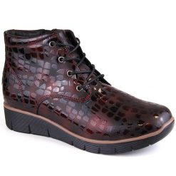 Skórzane botki damskie na koturnie ocieplane burgund Filippo DBT3169. Czerwone botki damskie Filippo, ze skóry, eleganckie, bez obcasa, na koturnie, bez zapięcia. Za 239.99 zł.