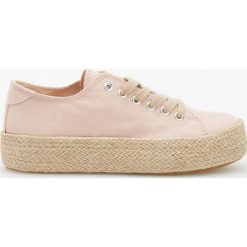 Sznurowane espadryle - Różowy. Espadryle damskie marki Reserved. Za 89.99 zł.