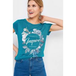 Koszulka z nadrukiem. T-shirty damskie marki Orsay. Za 49.99 zł.