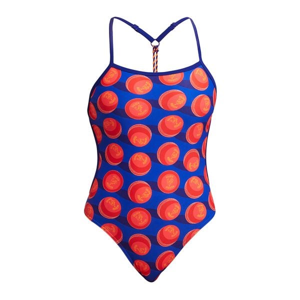 Strój pływacki jednoczęściowy damski Funkita Twisted One Piece. Czerwone kostiumy jednoczęściowe damskie FUNKITA, xs, bez wzorów, sportowe, do pływania. Za 159.99 zł.