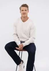 Sweter z dekoltem w serek S-STIG. Białe swetry przez głowę męskie Volcano, m, bez wzorów, z bawełny, bez kołnierzyka. Za 139.99 zł.