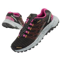 Buty sportowe damskie Merrell Fly Strike. Czarne obuwie sportowe damskie Merrell, bez wzorów, z materiału, trekkingowe. Za 397.60 zł.