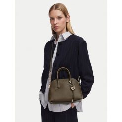 Torebka MICHAEL Michael Kors. Brązowe torebki do ręki damskie MICHAEL Michael Kors, bez wzorów, klasyczne, bez dodatków. Za 1,172.99 zł.