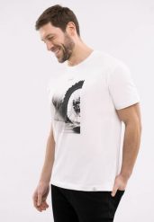 Bawełniany t-shirt, Comfort Fit, T-CHASE. Brązowe t-shirty męskie Volcano, m, bez wzorów, z bawełny, bez kołnierzyka. Za 69.99 zł.
