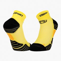 Skarpetki BV Sport Scrone.3. Żółte skarpety damskie BV SPORT, bez wzorów. Za 77.00 zł.