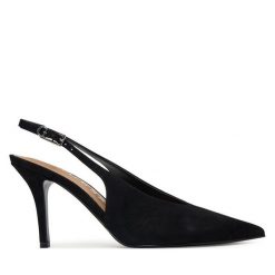 Szpilki Guess. Czarne szpilki damskie Guess, z aplikacjami, bez obcasa, bez zapięcia. Za 639.99 zł.