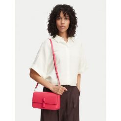 Torebka Furla. Czerwone listonoszki damskie Furla, bez wzorów, bez dodatków. Za 1,219.00 zł.