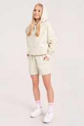 Spodenki fitness damskie Gym Glamour dresowe off. Białe szorty sportowe damskie GYM GLAMOUR, xs, bez wzorów, z bawełny, eleganckie, na fitness i siłownię. Za 139.99 zł.