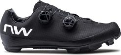 Buty rowerowe mtb gravel NORTHWAVE Extreme XCM 4 czarny. Czarne trekkingi męskie Northwave, rowerowe. Za 1,010.50 zł.