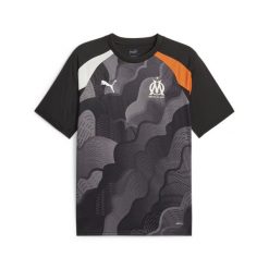 Koszulka przedmeczowa OM 2023/24. Czarne koszulki sportowe męskie Puma, bez wzorów, z materiału, bez kołnierzyka, bez ramiączek, do piłki nożnej. W wyprzedaży za 276.50 zł.