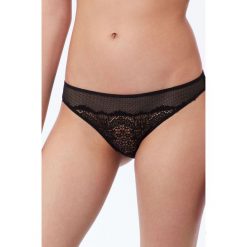 Etam - Figi Timing. Czarne figi damskie Etam, bez wzorów, z elastanu. W wyprzedaży za 39.90 zł.