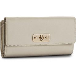 Duży Portfel Damski LIU JO - Xl Bifold Baltimora N18198 E0031 Soia 21404. Portfele damskie marki Liu Jo. W wyprzedaży za 279.00 zł.