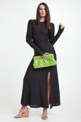 Sukienka maxi strukturalna GESTUZ. Sukienki damskie Gestuz, m, bez wzorów, bez kołnierzyka, bez ramiączek, maxi. W wyprzedaży za 460.57 zł.
