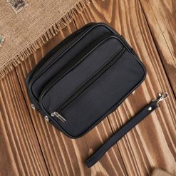 Saszetka męska skórzana do ręki klasyczna skóra naturalna czarna Abruzzo ABR-11. Czarne saszetki męskie ze skóry, klasyczne. Za 109.99 zł.