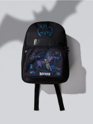 Plecak Batman - czarny. Czarne torby i plecaki dziecięce Sinsay, małe. Za 39.99 zł.