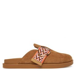 Klapki Blauer. Brązowe klapki damskie Blauer, bez wzorów, bez obcasa. Za 279.99 zł.