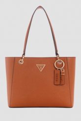 GUESS Brązowa torebka damska Noelle II. Brązowe torebki do ręki damskie Guess, z aplikacjami, ze skóry, bez dodatków. W wyprzedaży za 628.99 zł.