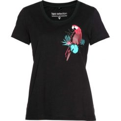 Shirt bonprix czarny z kolorowym nadrukiem. Czarne bluzki damskie bonprix, bez wzorów, bez kołnierzyka. Za 37.99 zł.