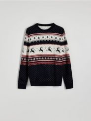 Sweter ze świątecznym wzorem - granatowy. Niebieskie swetry przez głowę męskie Reserved, l, bez wzorów, z bawełny, bez kołnierzyka. W wyprzedaży za 39.99 zł.