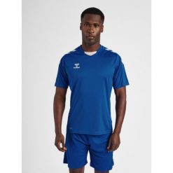 Koszulka piłkarska z krótkim rękawem męska Hummel Core XK Poly Jersey S/S. Niebieskie koszulki sportowe męskie Hummel, m, bez wzorów, z jersey, bez kołnierzyka, bez ramiączek, do piłki nożnej. Za 128.00 zł.