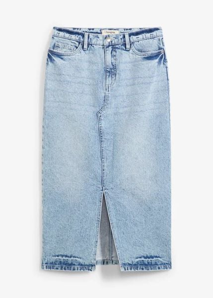 Spódnica dżinsowa midi. Niebieskie spódnice damskie bonprix, bez wzorów, z denimu, midi. Za 124.99 zł.