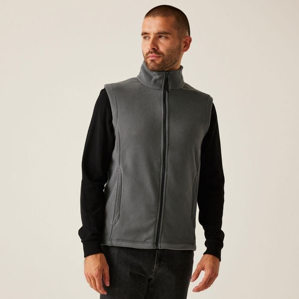 Kamizelka robocza męska Micro. Szare kurtki męskie Regatta, m, bez wzorów, trekkingowe. W wyprzedaży za 119.99 zł.