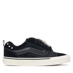 Tenisówki Vans. Czarne trampki i tenisówki damskie Vans, bez wzorów, bez zapięcia. Za 449.99 zł.