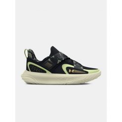 Buty do koszykówki Under Armour Flow Futr X 4 Camo. Czarne buty sportowe męskie Under Armour, bez zapięcia, do koszykówki. Za 429.99 zł.