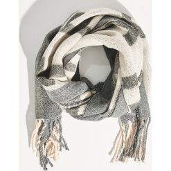 Szalik z napisem Later - Wielobarwn. Szare szaliki i chusty damskie Sinsay, z napisami. W wyprzedaży za 19.99 zł.