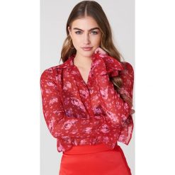 NA-KD Boho Szyfonowa bluzka z rękawami z falbaną - Multicolor. Bluzki damskie marki NA-KD Boho. W wyprzedaży za 36.58 zł.