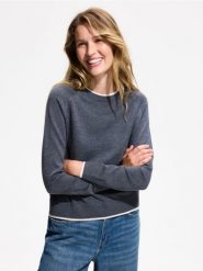 Sweter z kontrastową lamówką - ciemnoszary. Szare swetry damskie Reserved, l, bez wzorów, z dzianiny, bez kołnierzyka, bez ramiączek, bez kaptura. Za 99.99 zł.