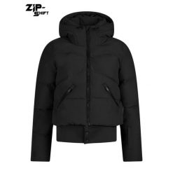 Damska kurtka narciarska Protest Preppy. Czarne kurtki damskie Protest, bez wzorów, bez kaptura, narciarskie. Za 759.99 zł.