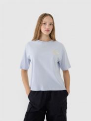 4F T-shirt oversize z nadrukiem damski - niebieski L. Niebieskie koszulki sportowe damskie 4f, l, bez wzorów, z bawełny, klasyczne, bez kołnierzyka. W wyprzedaży za 39.99 zł.