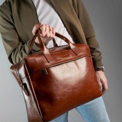 Torba Skórzana na Laptop R03XLBB Brødrene J. Brąz. Torby na laptopa męskie bez wzorów, ze skóry. Za 529.00 zł.