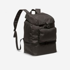 Plecak sportowy dla dzieci Kipsta Hardcase 30 litrów. Czarne torby i plecaki dziecięce Decathlon, z gumy, duże. Za 89.99 zł.